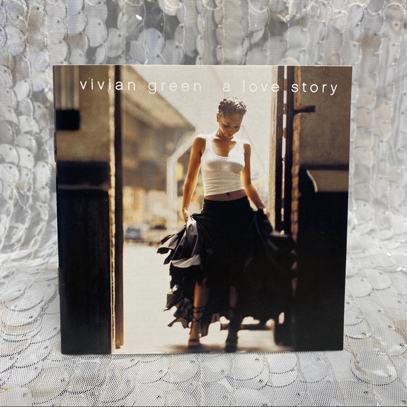 Vivian Green - A Love Story - Picture 6 of 13